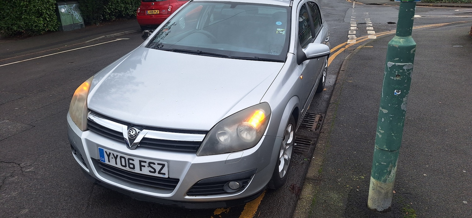 Used Vauxhall Astra 2006 for sale - 77287346: Photo 3