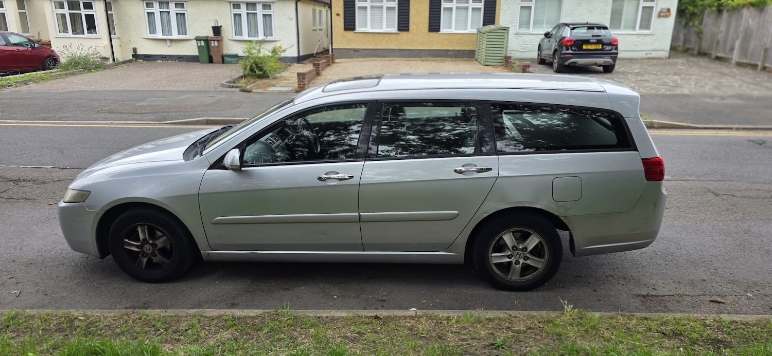 Used Honda Accord 2004 for sale - 76441873: Photo 4