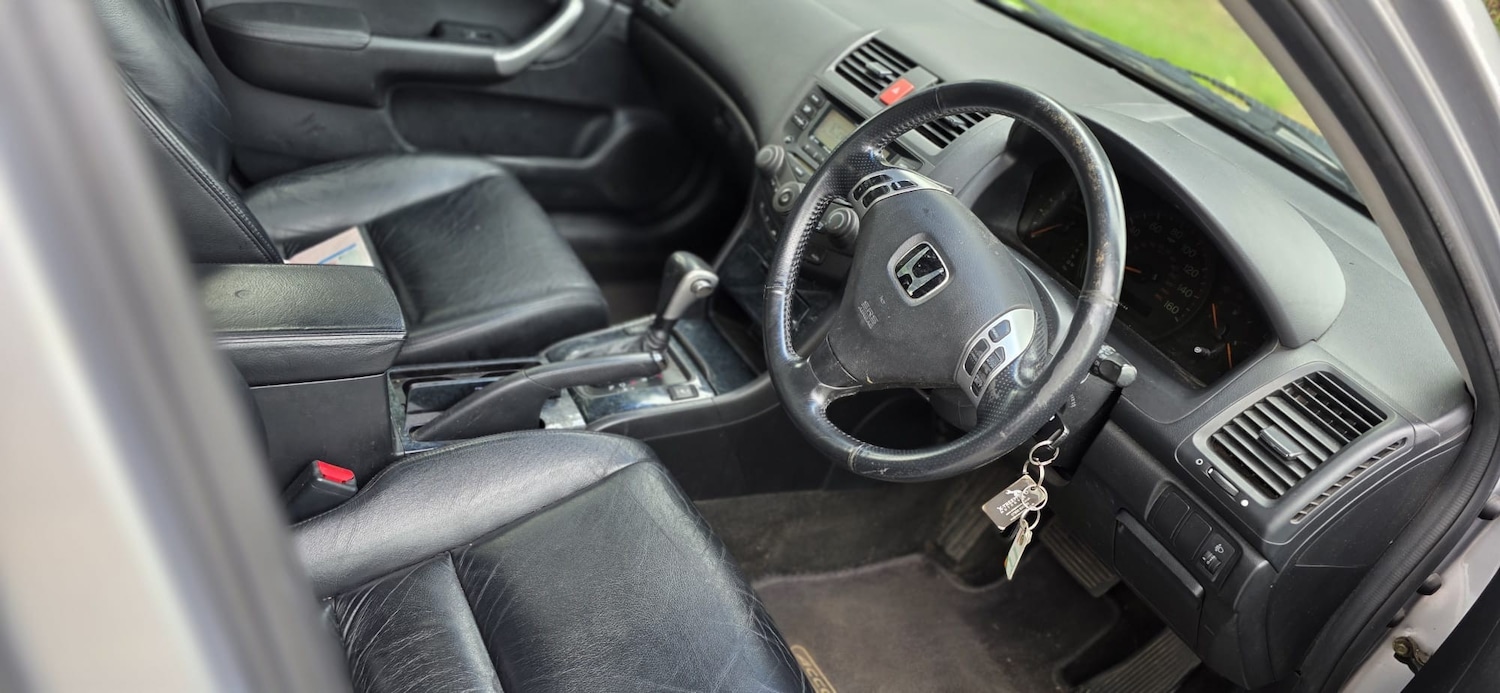 Used Honda Accord 2004 for sale - 76441873: Photo 7