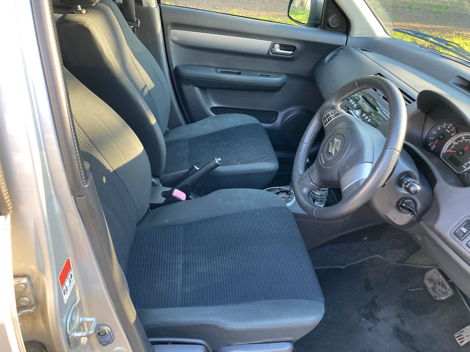 Used Suzuki Swift 2009 for sale - 78118136: Photo 9