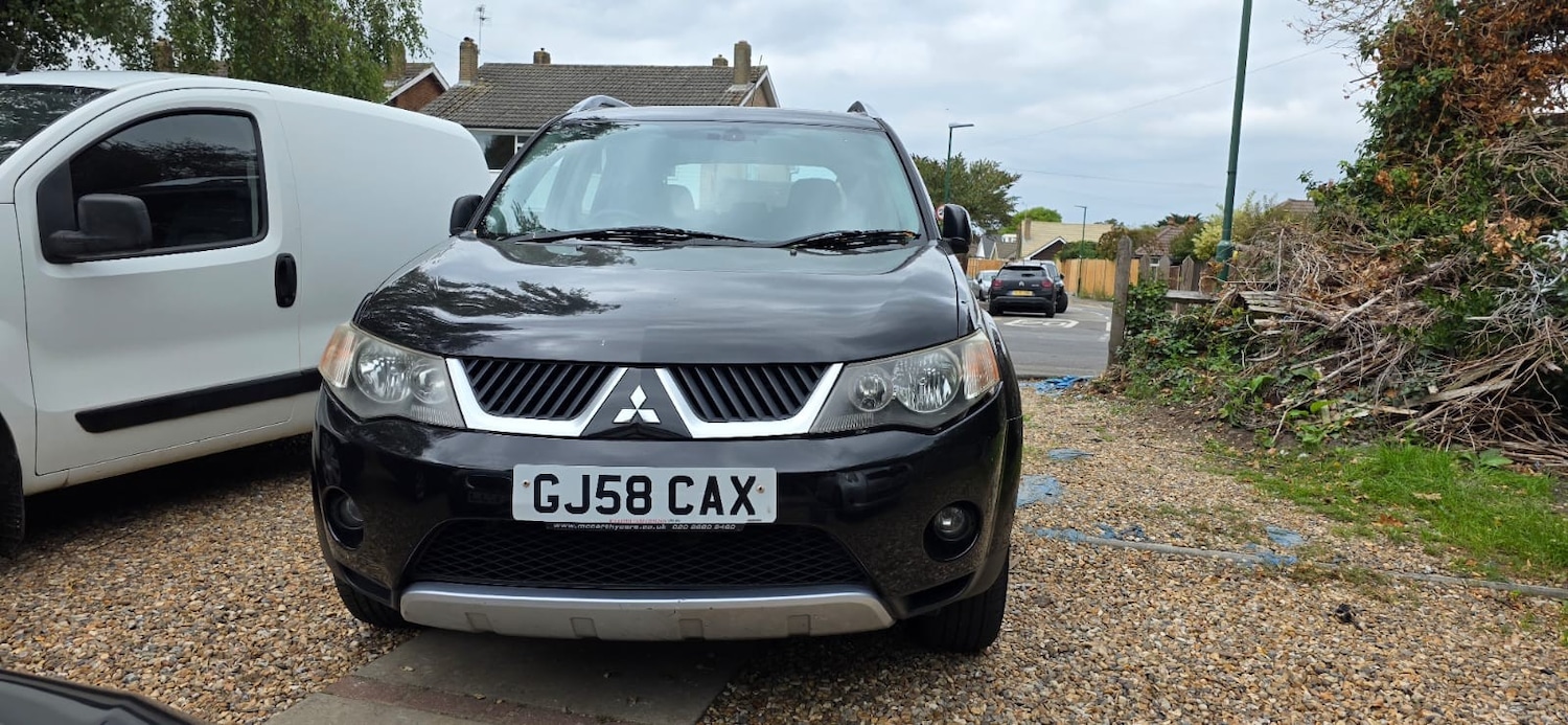 Used Mitsubishi Outlander 2008 for sale - 76082392: Photo 1