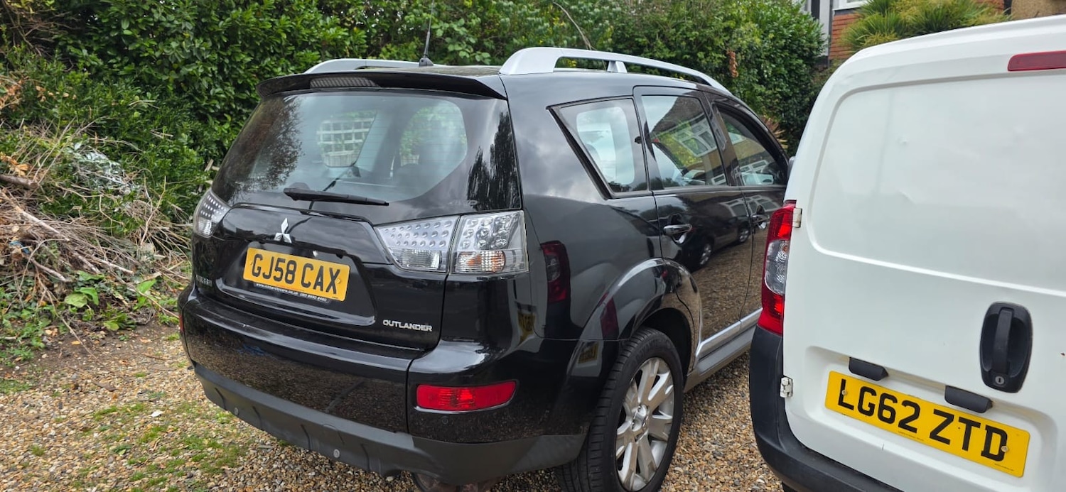 Used Mitsubishi Outlander 2008 for sale - 76082392: Photo 2