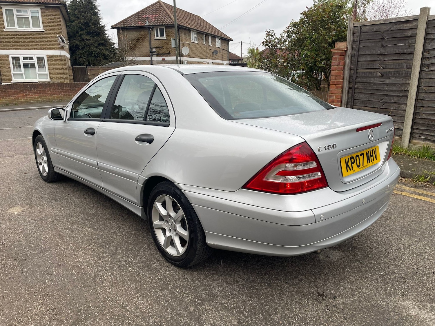 Used Mercedes-Benz C Class 2007 for sale - 78213339: Photo 2
