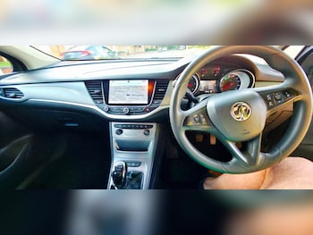 Used Vauxhall Astra 2017 for sale - 78948955: Photo