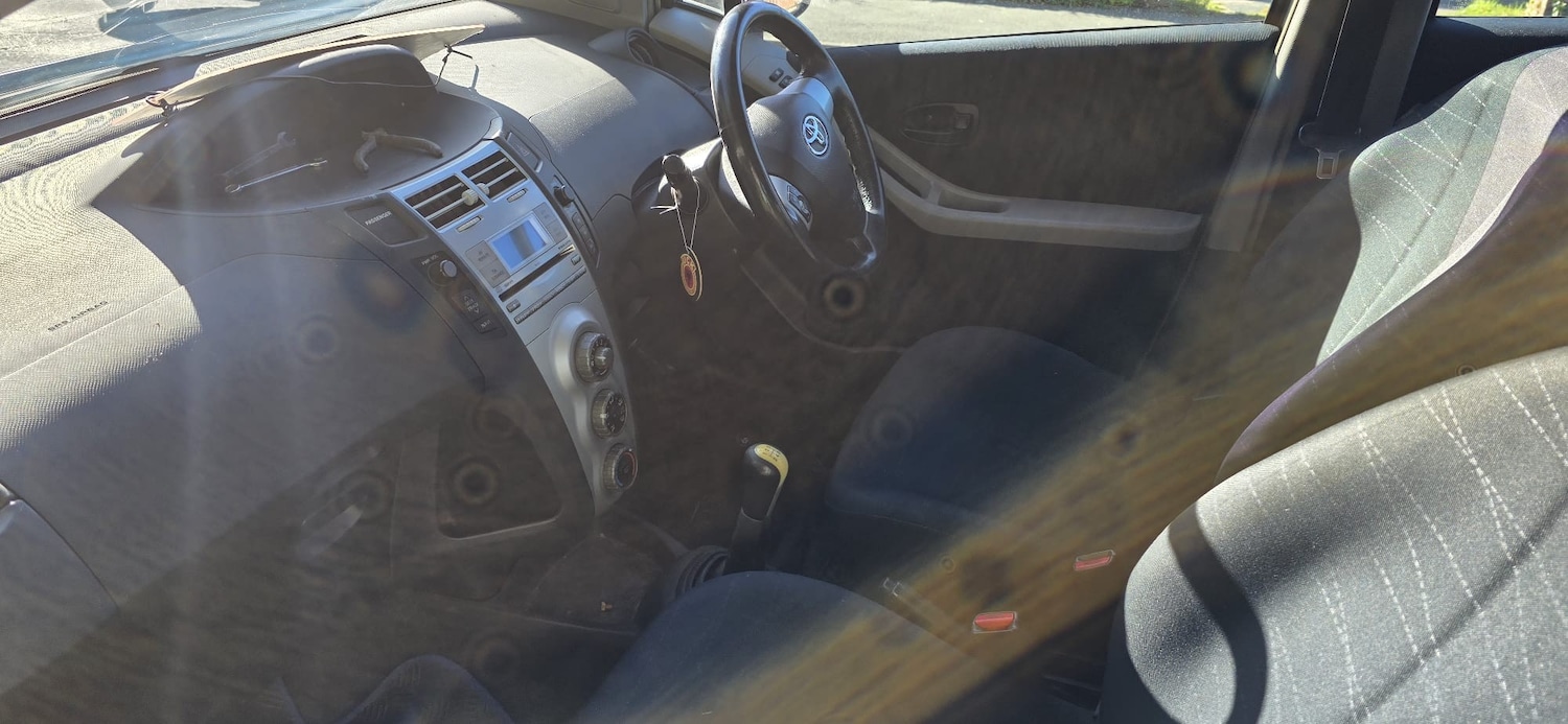Used Toyota Yaris 2006 for sale - 76074861: Photo 3