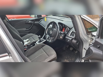Used Vauxhall Astra 2015 for sale - 78668411: Photo