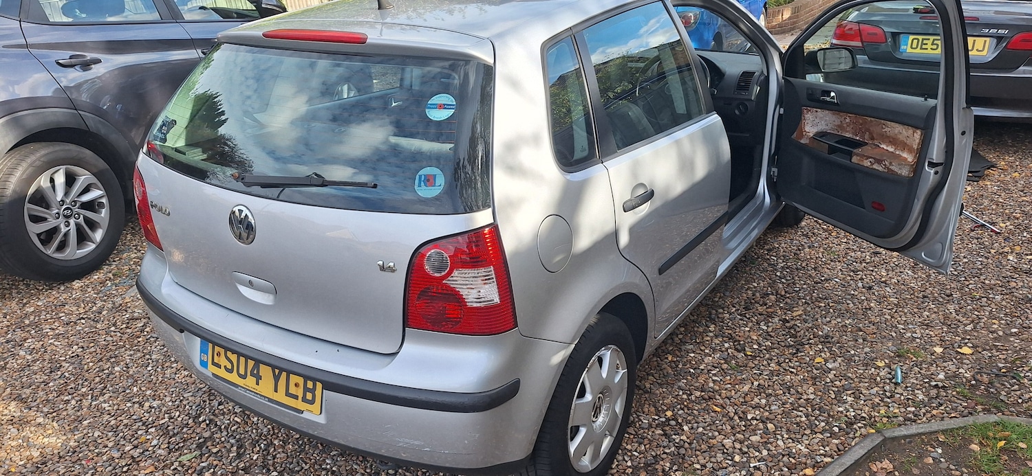 Used Volkswagen Polo 2004 for sale - 76395559: Photo 12