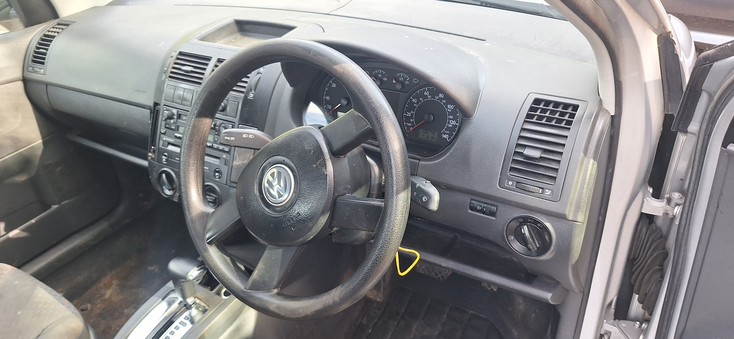 Used Volkswagen Polo 2004 for sale - 76395559: Photo 14