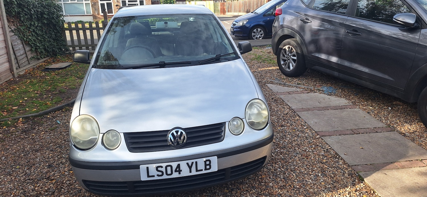 Used Volkswagen Polo 2004 for sale - 76395559: Photo 2