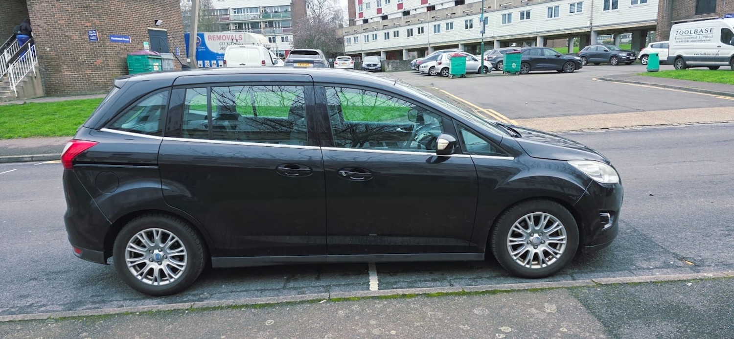 Used Ford Grand C-Max 2012 for sale - 77620353: Photo 7