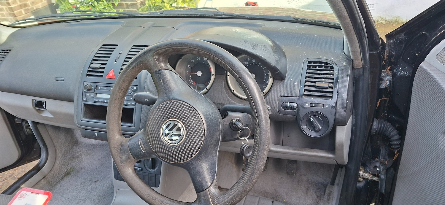 Used Volkswagen Polo 2001 for sale - 77636616: Photo 2