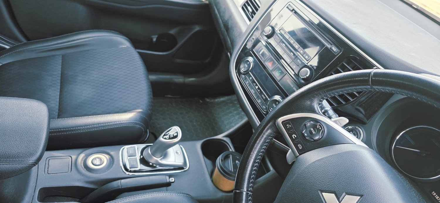 Used Mitsubishi Outlander 2014 for sale - 77989847: Photo 2