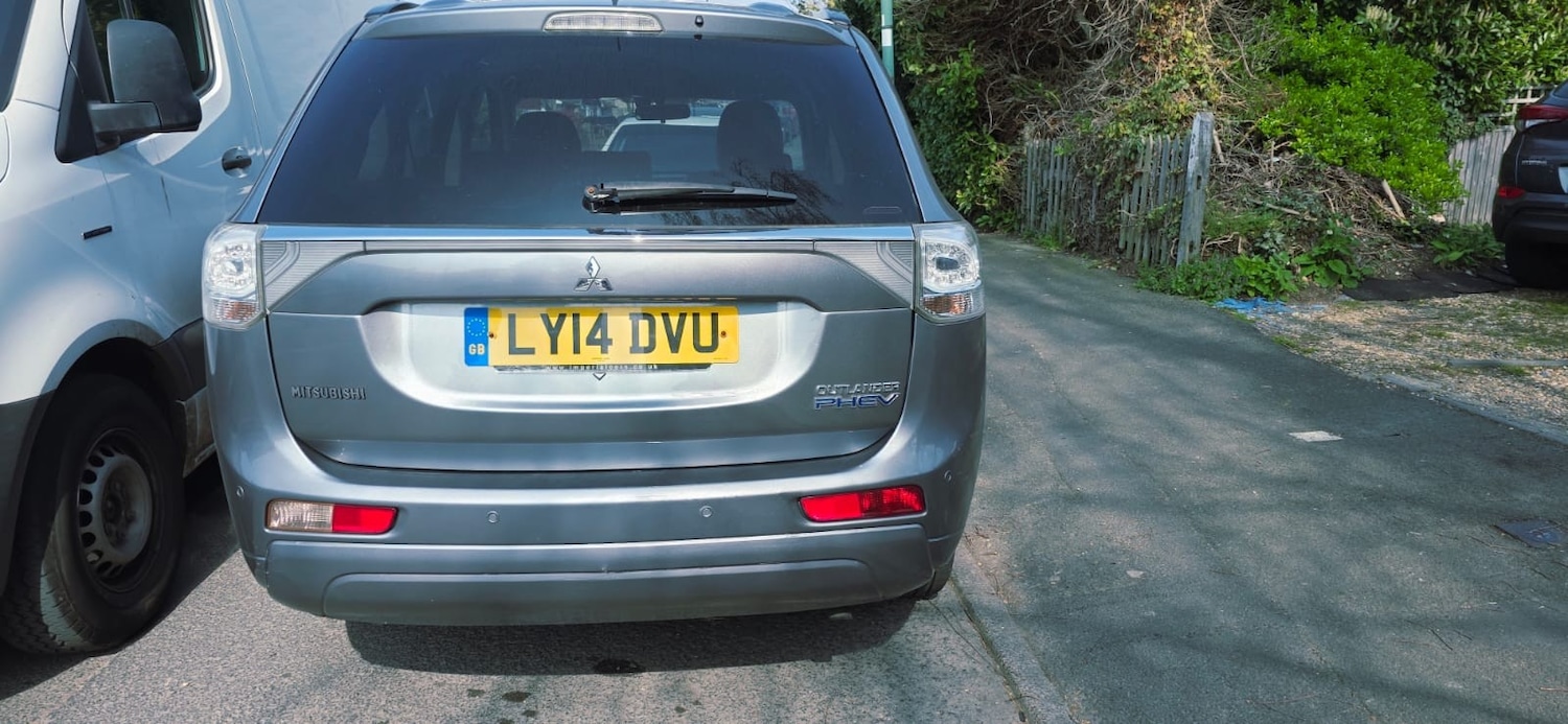 Used Mitsubishi Outlander 2014 for sale - 77989847: Photo 3