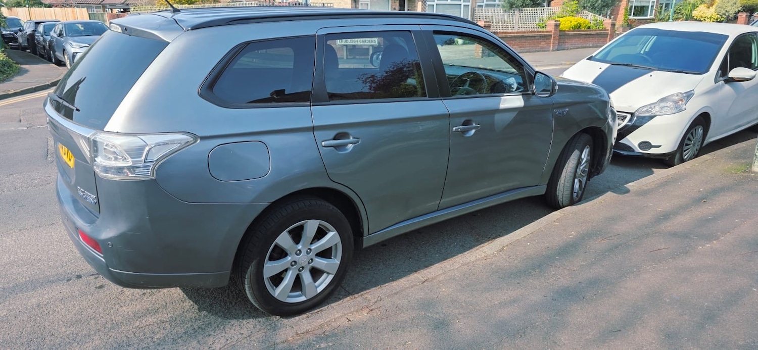 Used Mitsubishi Outlander 2014 for sale - 77989847: Photo 7