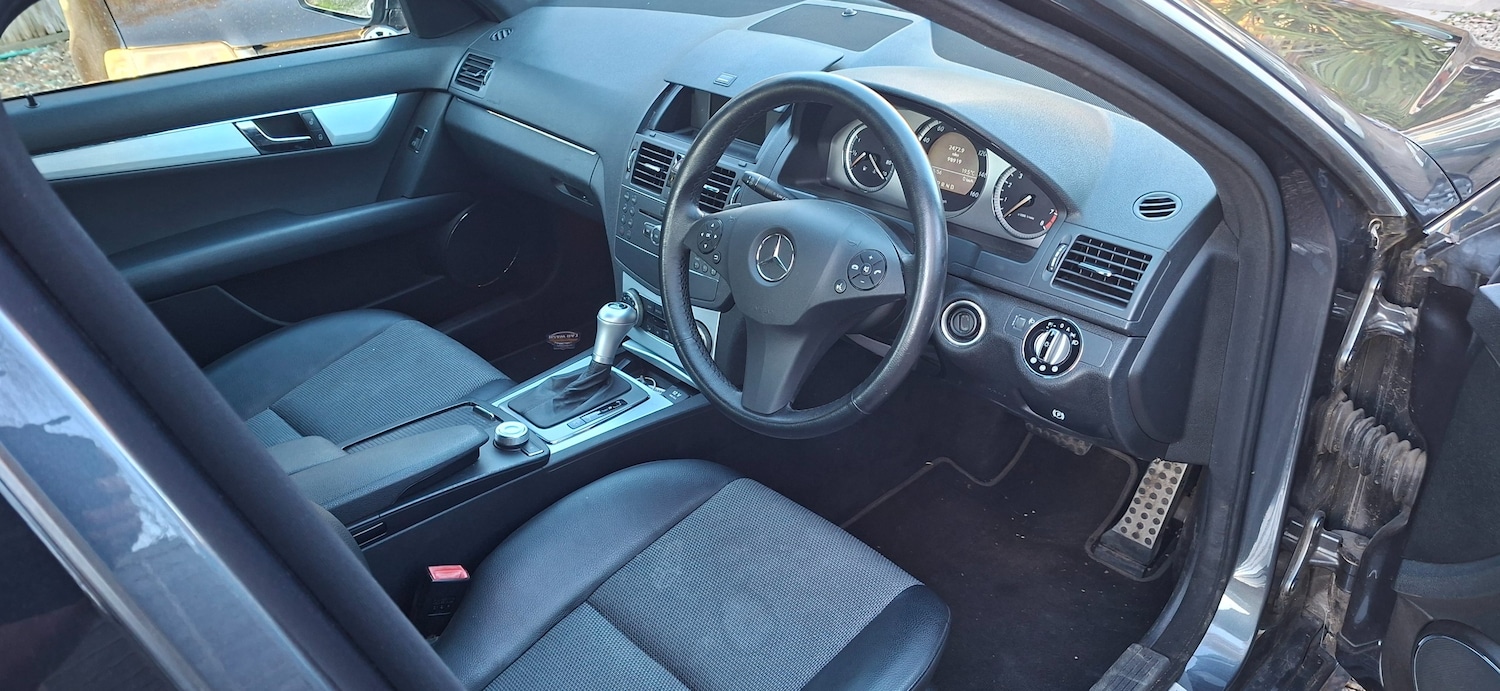 Used Mercedes-Benz C Class 2008 for sale - 78159179: Photo 5