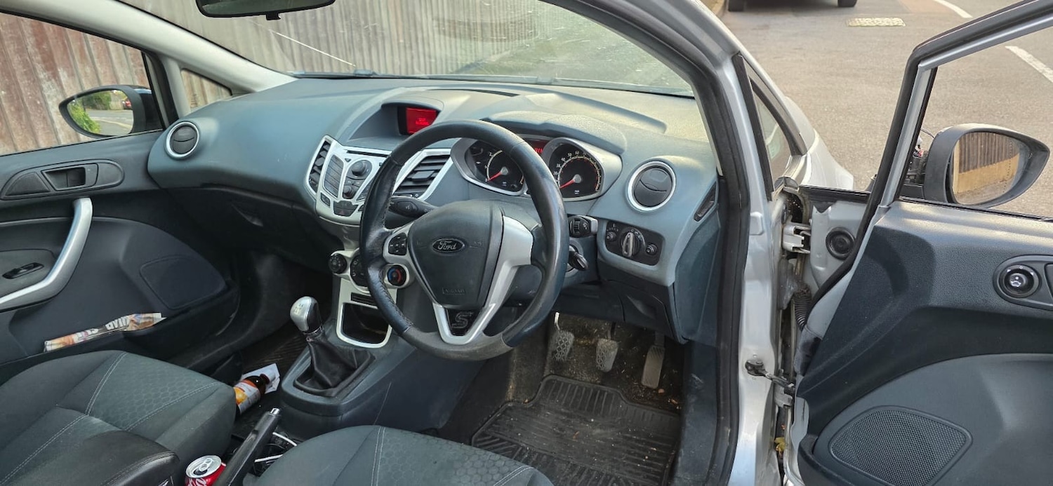 Used Ford Fiesta 2009 for sale - 76180384: Photo 4