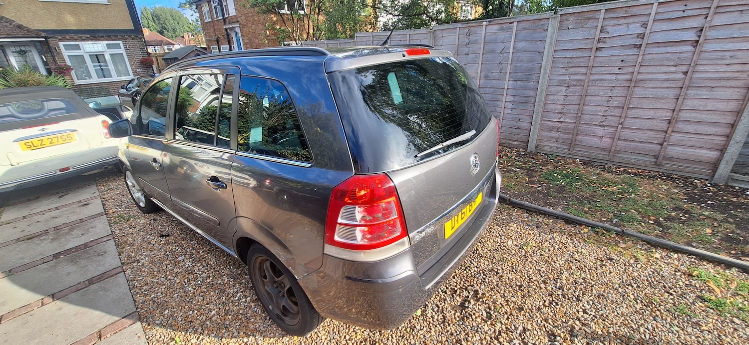 Used Vauxhall Zafira 2011 for sale - 76441871: Photo 2