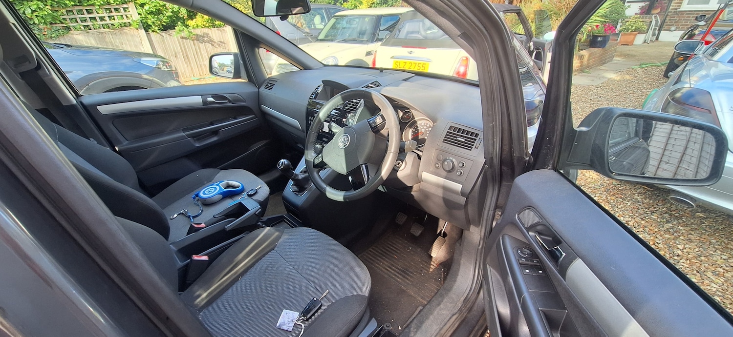 Used Vauxhall Zafira 2011 for sale - 76441871: Photo 8