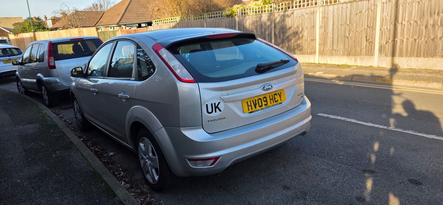 Used Ford Focus 2009 for sale - 77075903: Photo 10