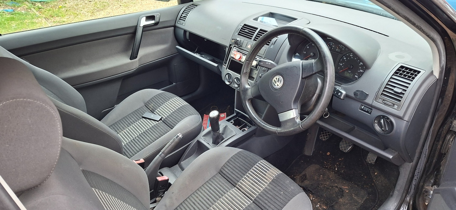 Used Volkswagen Polo 2009 for sale - 78129197: Photo 4