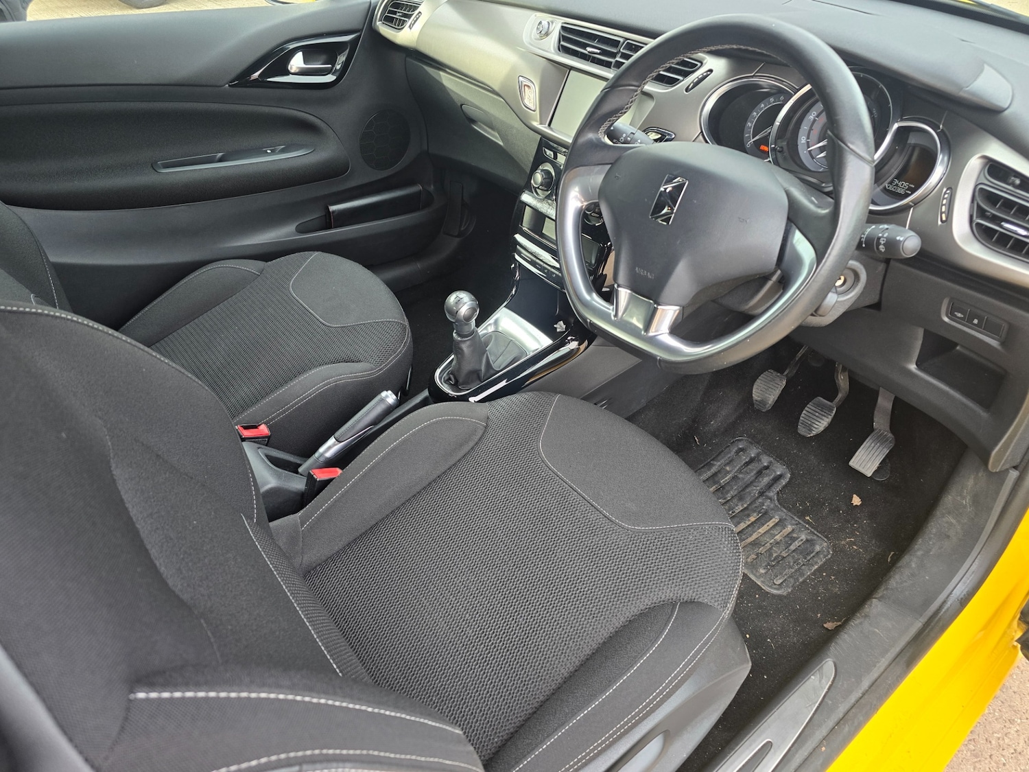 Used DS Automobiles DS 3 2017 for sale - 77637222: Photo 13