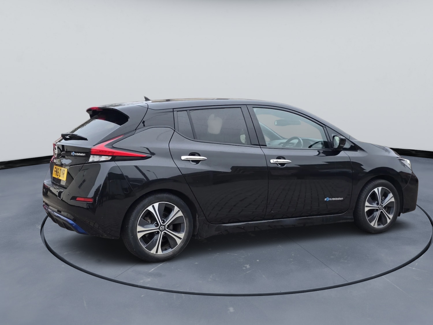 Used Nissan Leaf 2018 for sale - 76364831: Photo 4