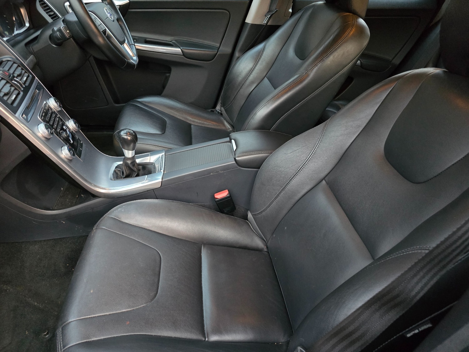 Used Volvo XC60 2016 for sale - 77982049: Photo 11