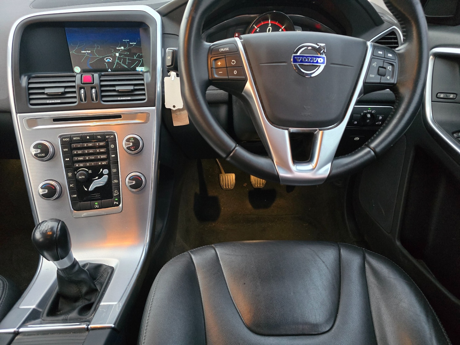 Used Volvo XC60 2016 for sale - 77982049: Photo 16