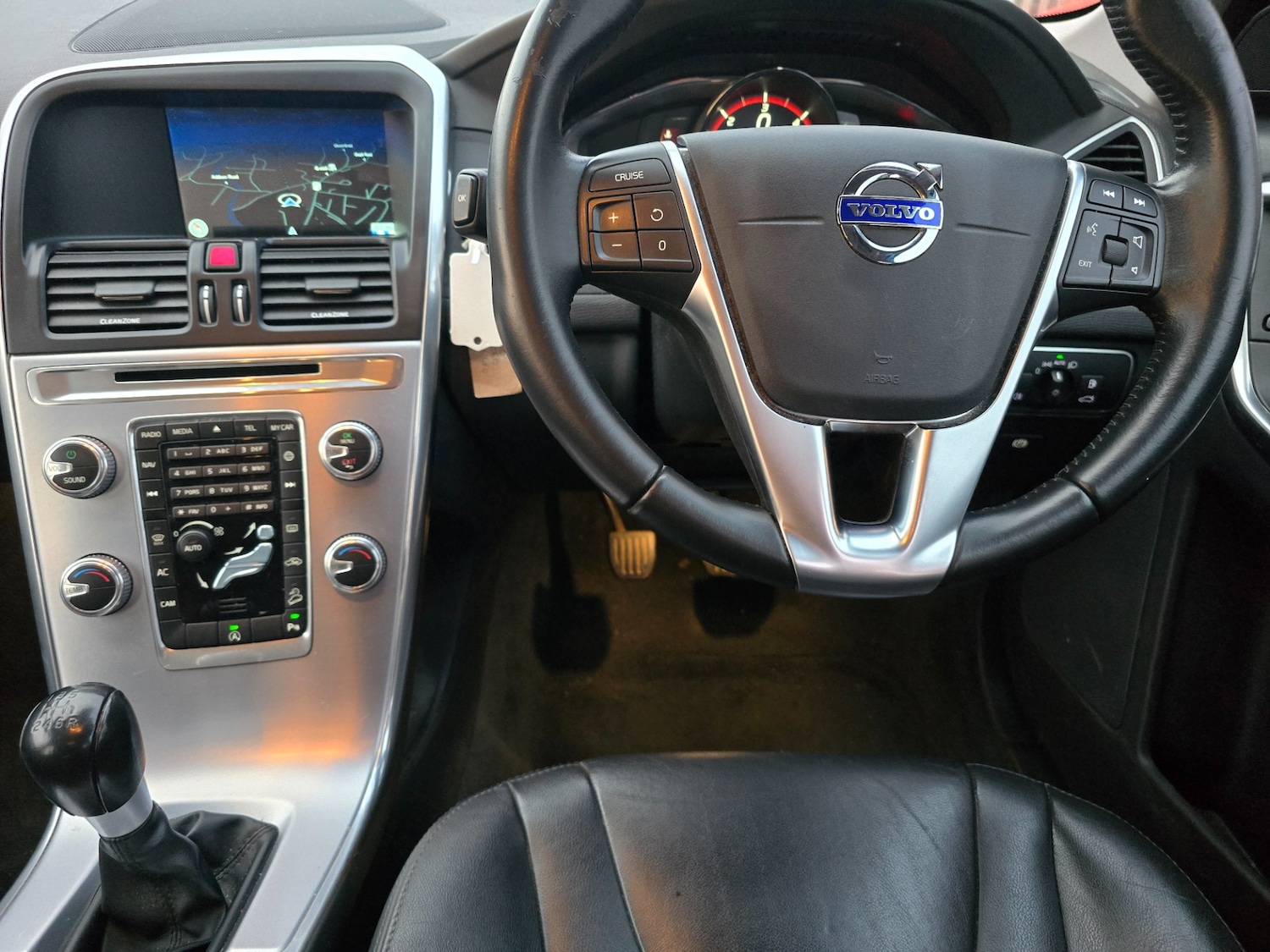 Used Volvo XC60 2016 for sale - 77982049: Photo 19