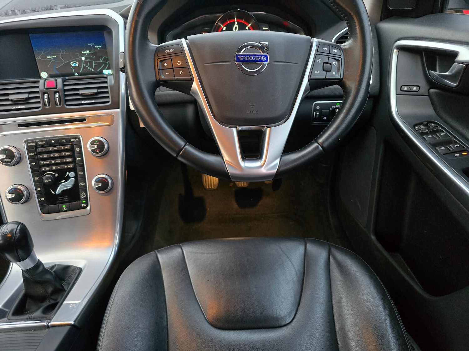 Used Volvo XC60 2016 for sale - 77982049: Photo 20