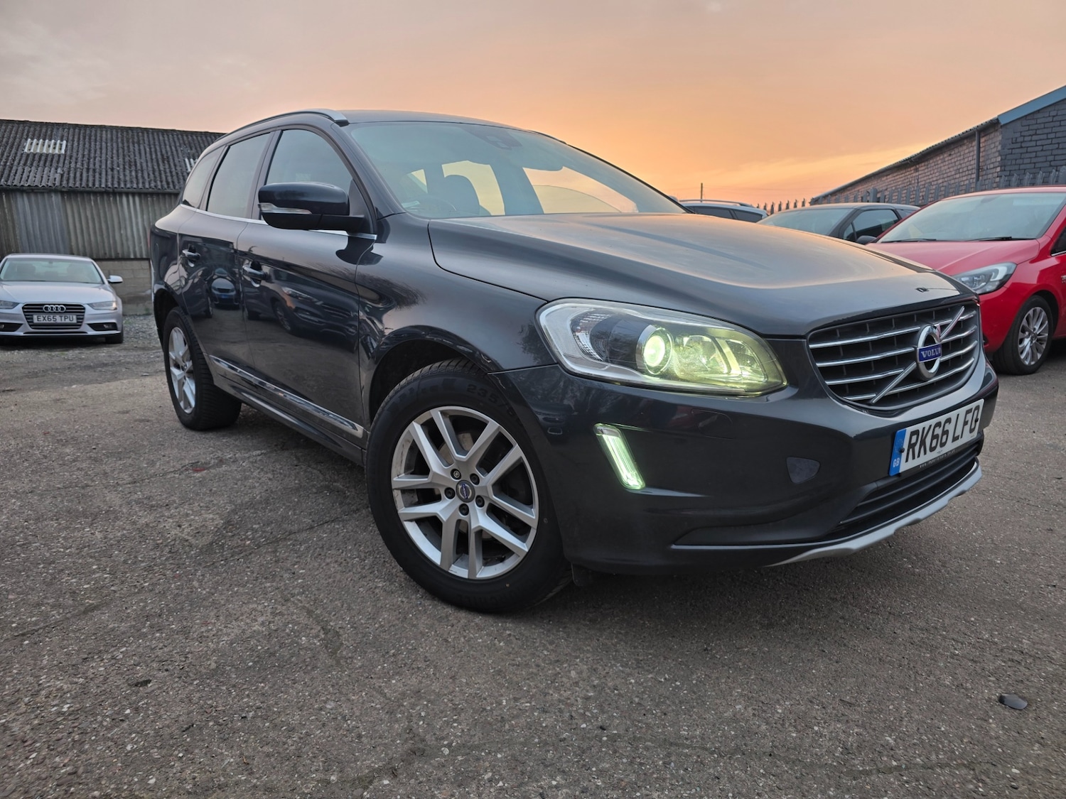 Used Volvo XC60 2016 for sale - 77982049: Photo 22