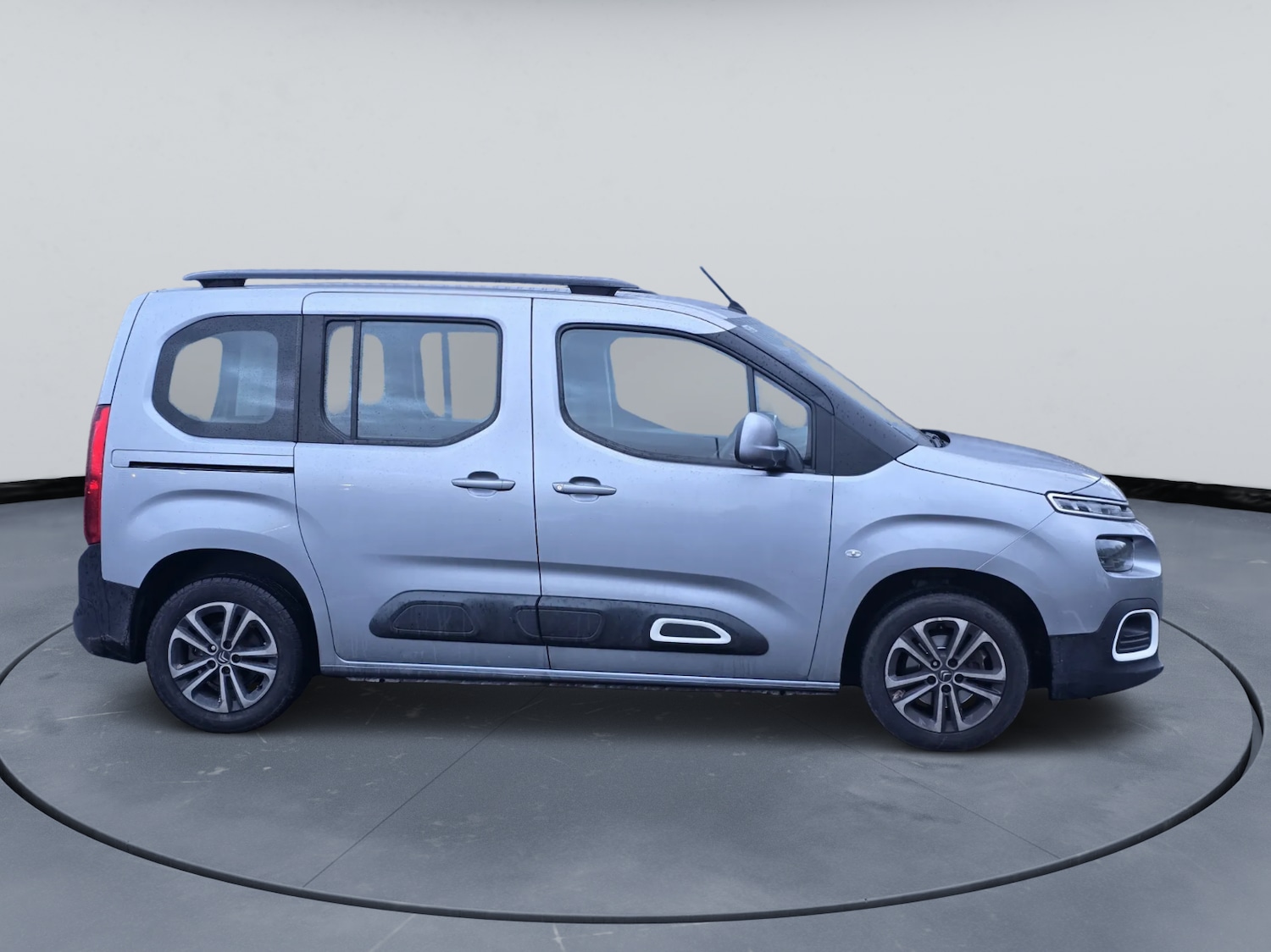 Used Citroen Berlingo 2019 for sale - 77213685: Photo 2
