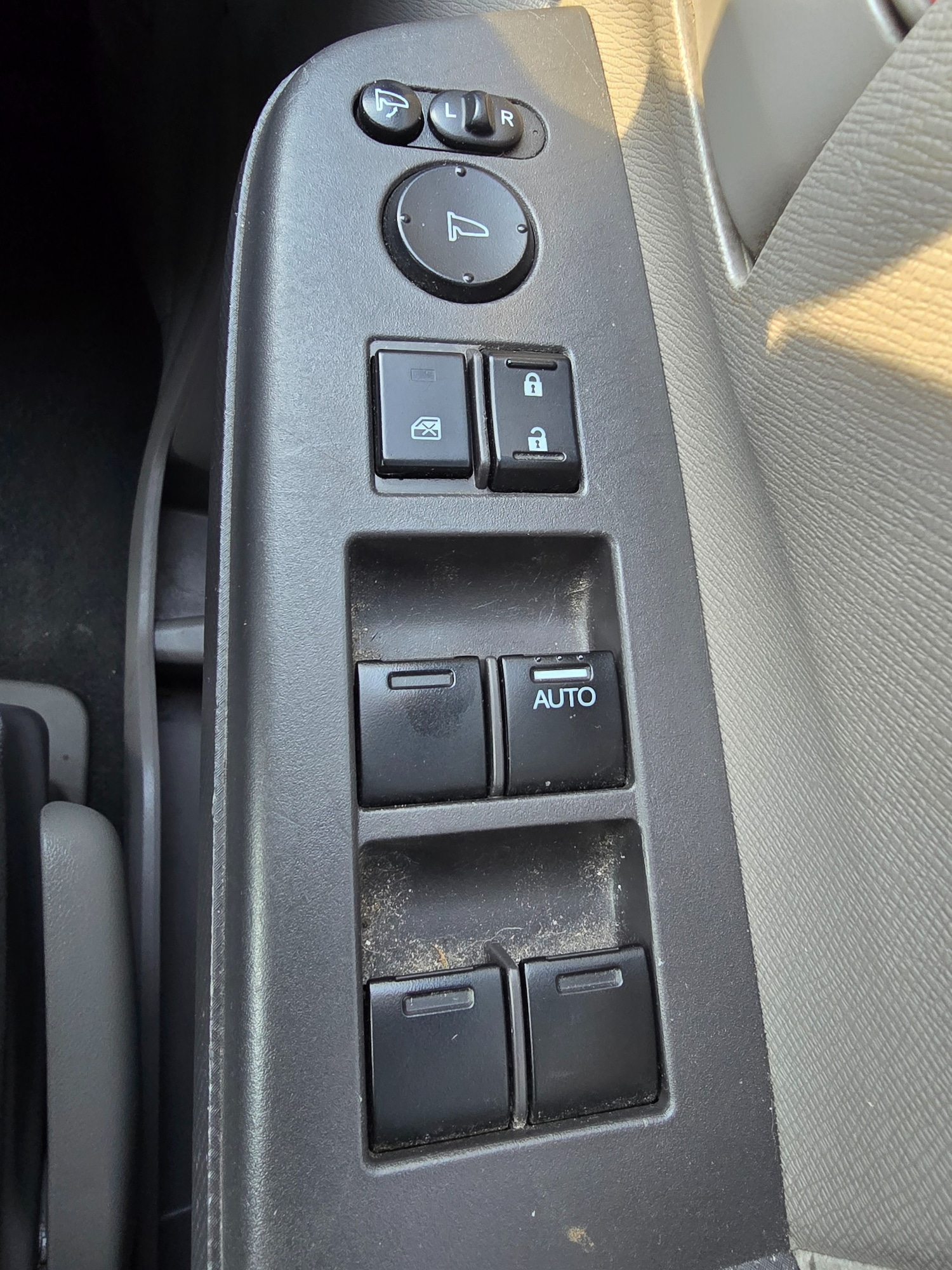 Vehicle 28