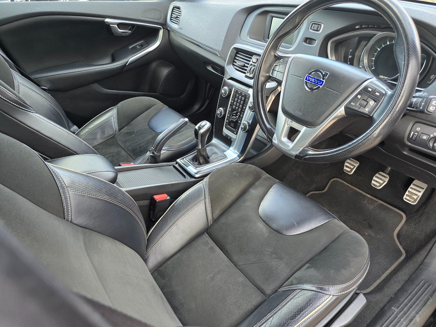 Used Volvo V40 2015 for sale - 77798676: Photo 13