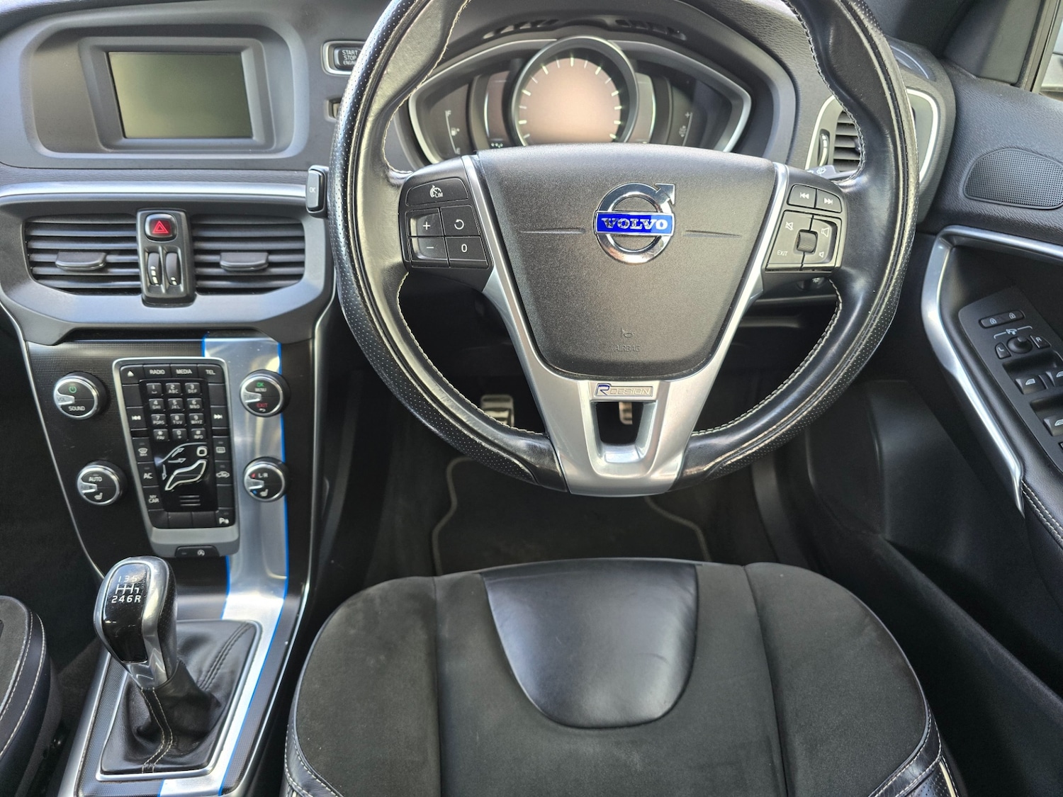 Used Volvo V40 2015 for sale - 77798676: Photo 20