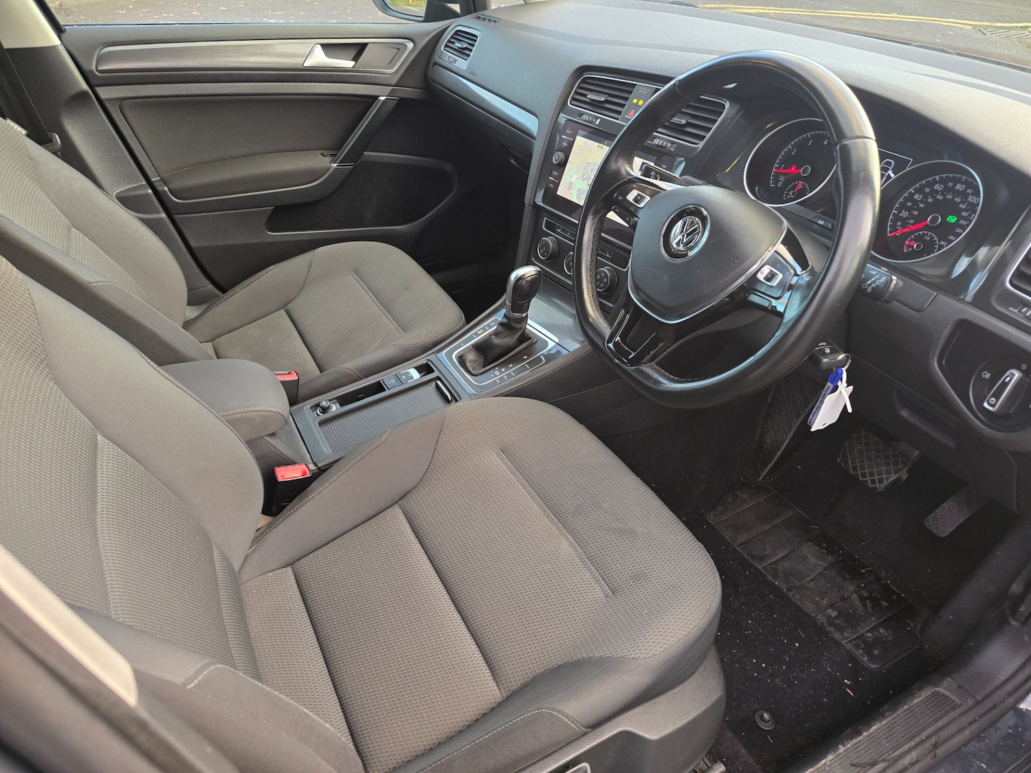 Used Volkswagen Golf 2017 for sale - 76904925: Photo 13