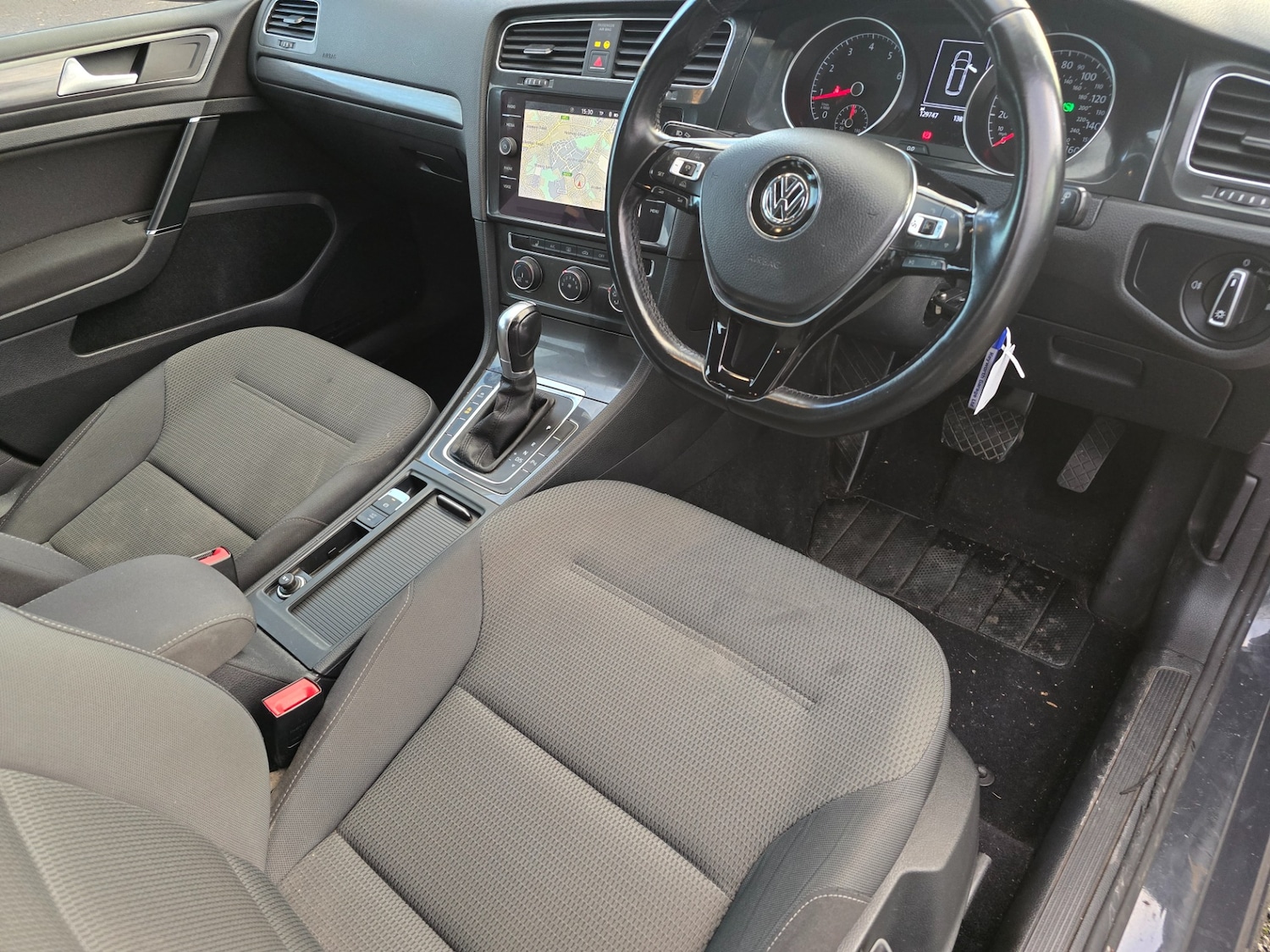 Used Volkswagen Golf 2017 for sale - 76904925: Photo 14