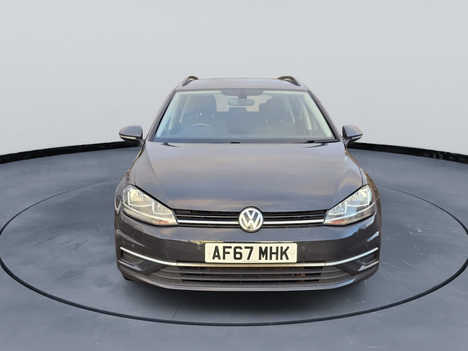 Used Volkswagen Golf 2017 for sale - 76904925: Photo 2