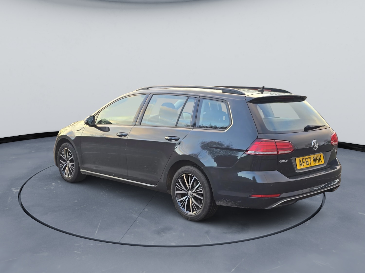 Used Volkswagen Golf 2017 for sale - 76904925: Photo 6