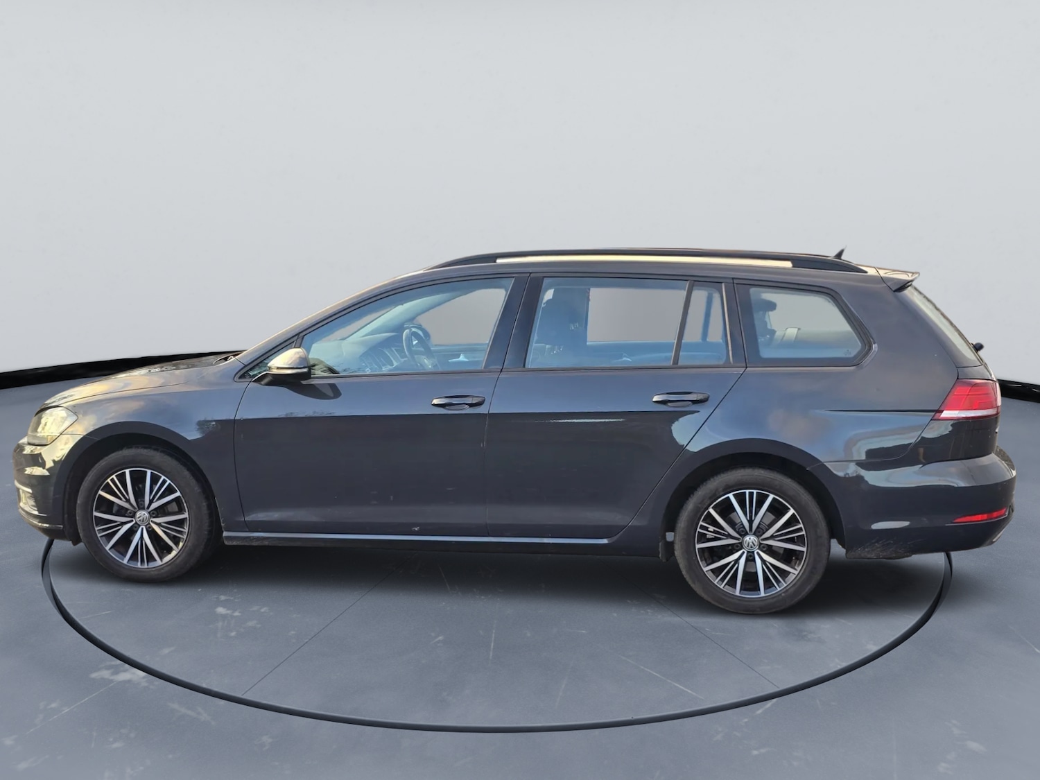 Used Volkswagen Golf 2017 for sale - 76904925: Photo 7