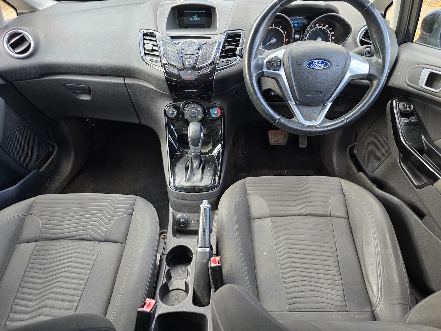 Used Ford Fiesta 2015 for sale - 76364300: Photo 14