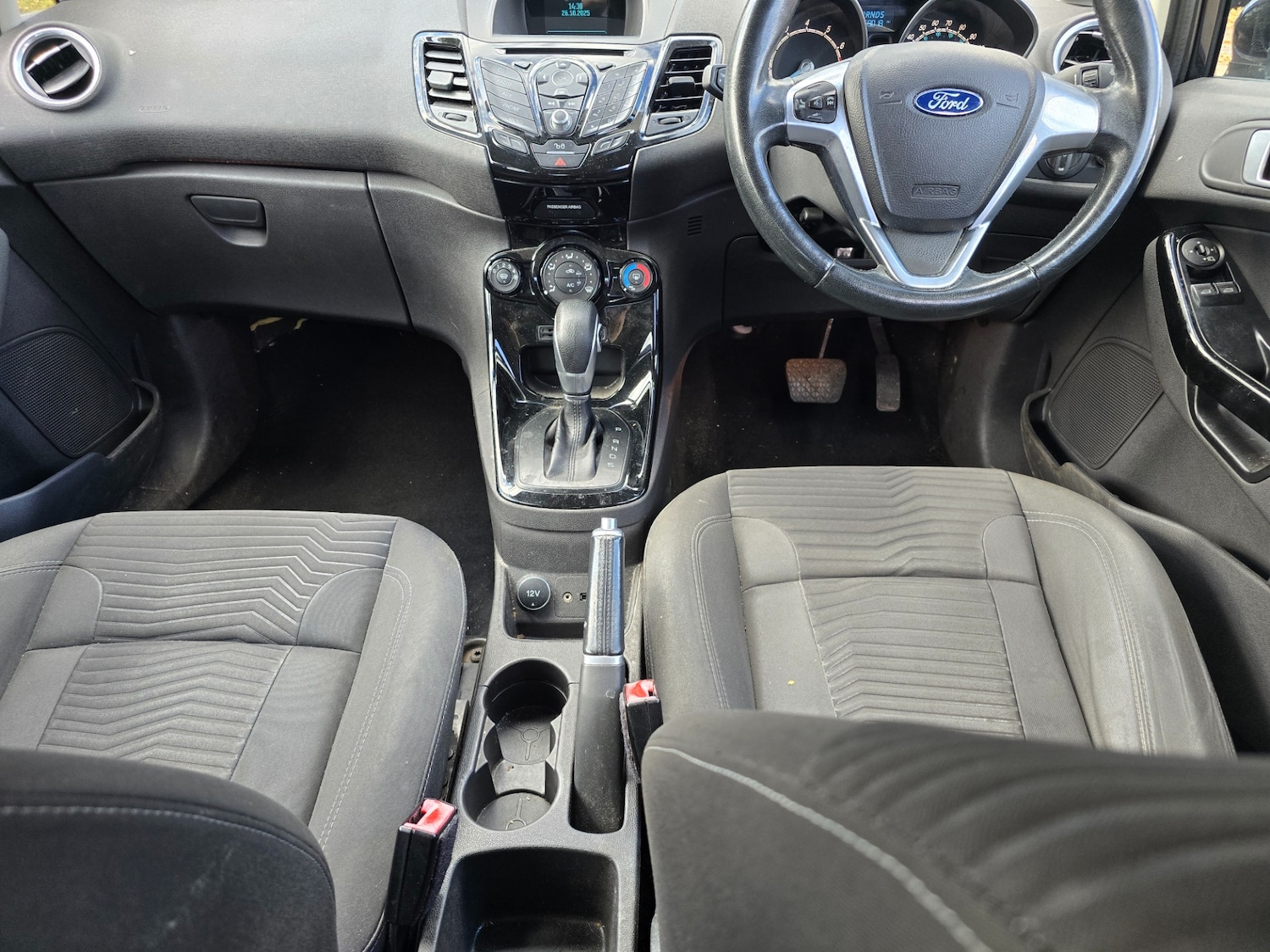 Used Ford Fiesta 2015 for sale - 76364300: Photo 15