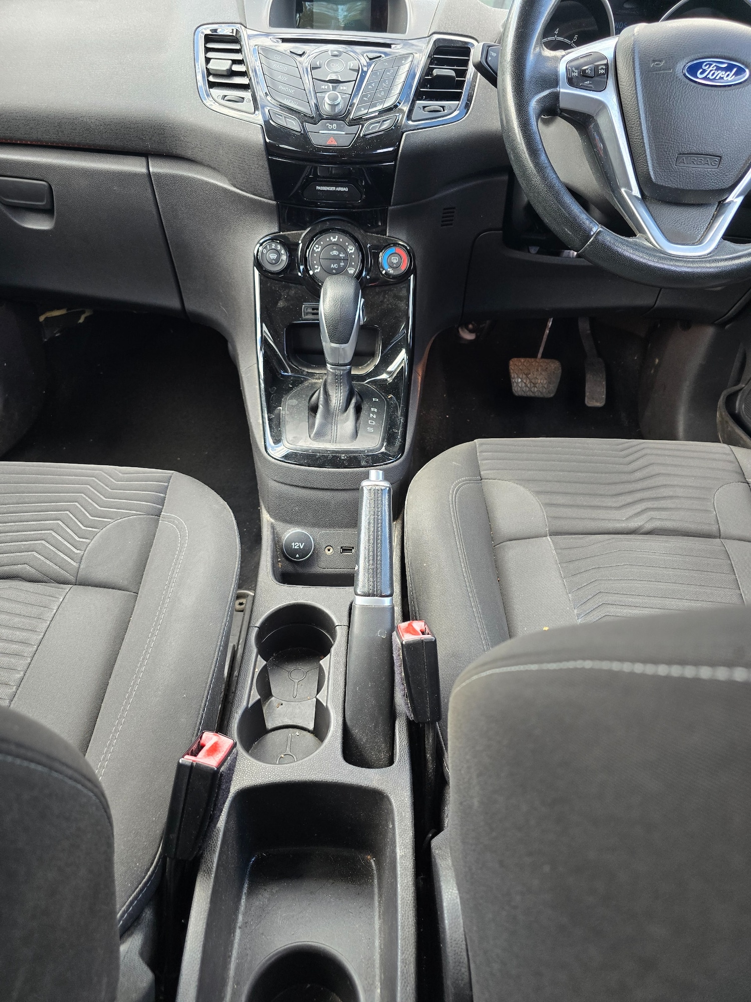 Used Ford Fiesta 2015 for sale - 76364300: Photo 16