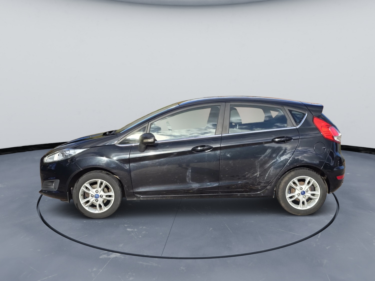 Used Ford Fiesta 2015 for sale - 76364300: Photo 7