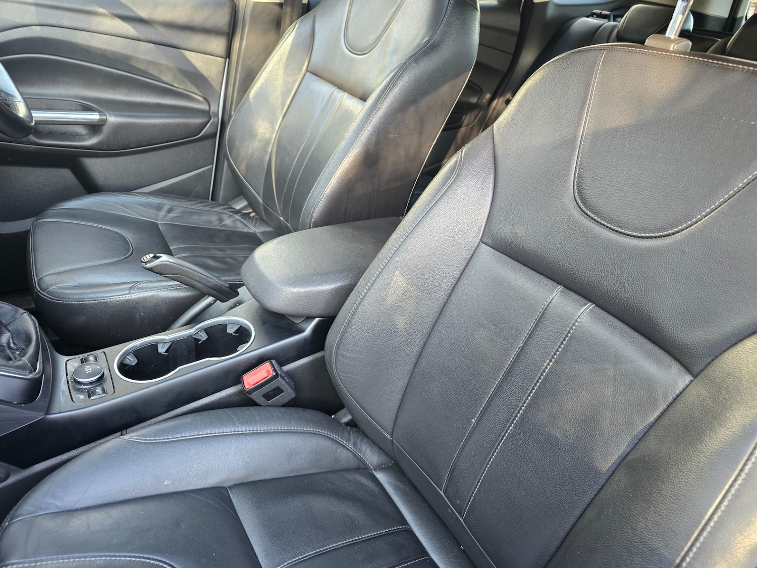 Used Ford Kuga 2015 for sale - 77213659: Photo 15