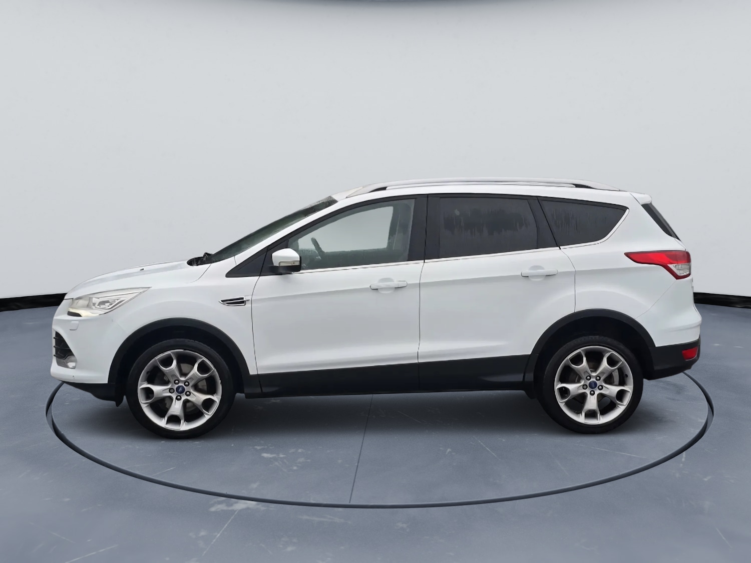 Used Ford Kuga 2015 for sale - 77213659: Photo 9