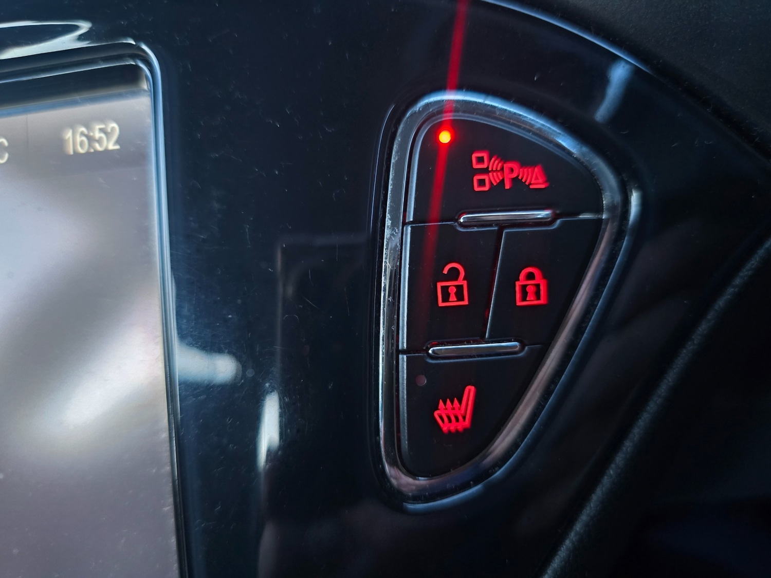 Used Vauxhall Corsa 2015 for sale - 77357599: Photo 28