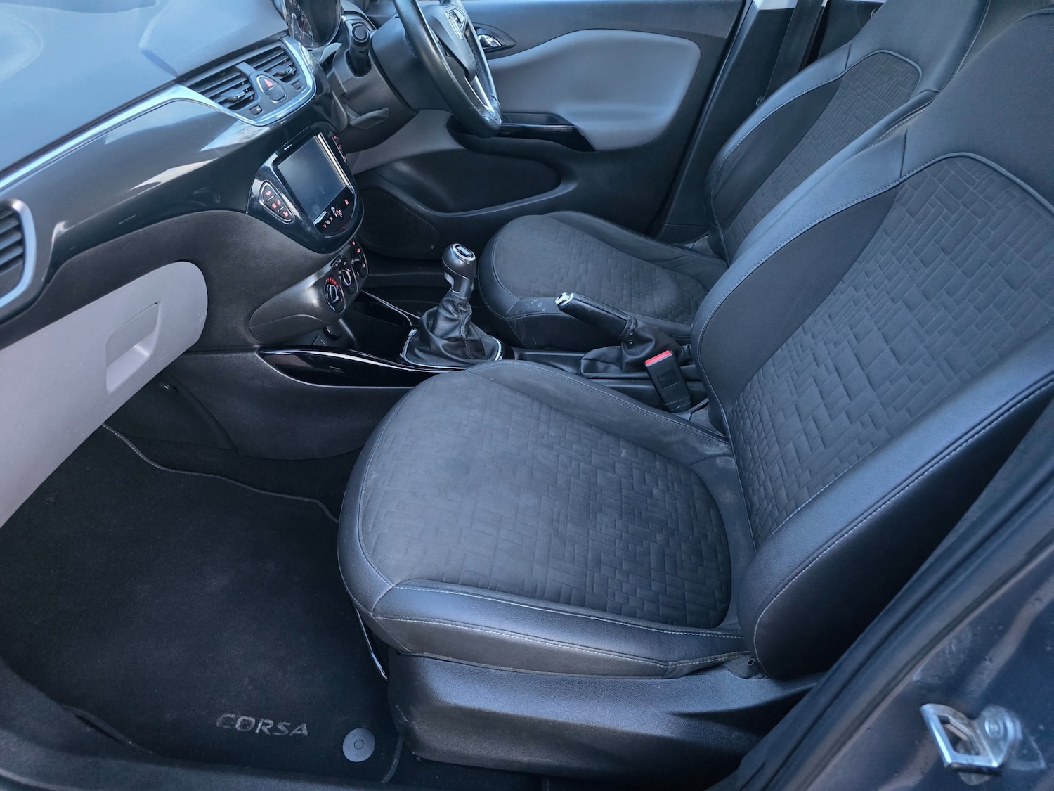 Used Vauxhall Corsa 2015 for sale - 77357599: Photo 9