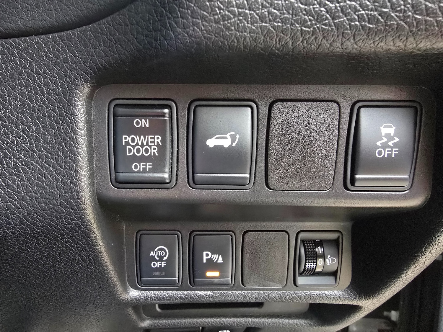 Used Nissan X-Trail 2016 for sale - 77793038: Photo 29