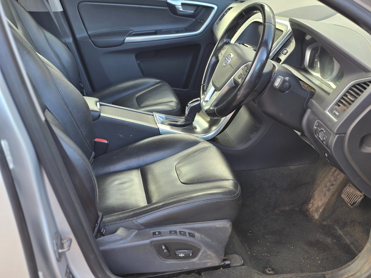 Used Volvo XC60 2013 for sale - 76364370: Photo 13